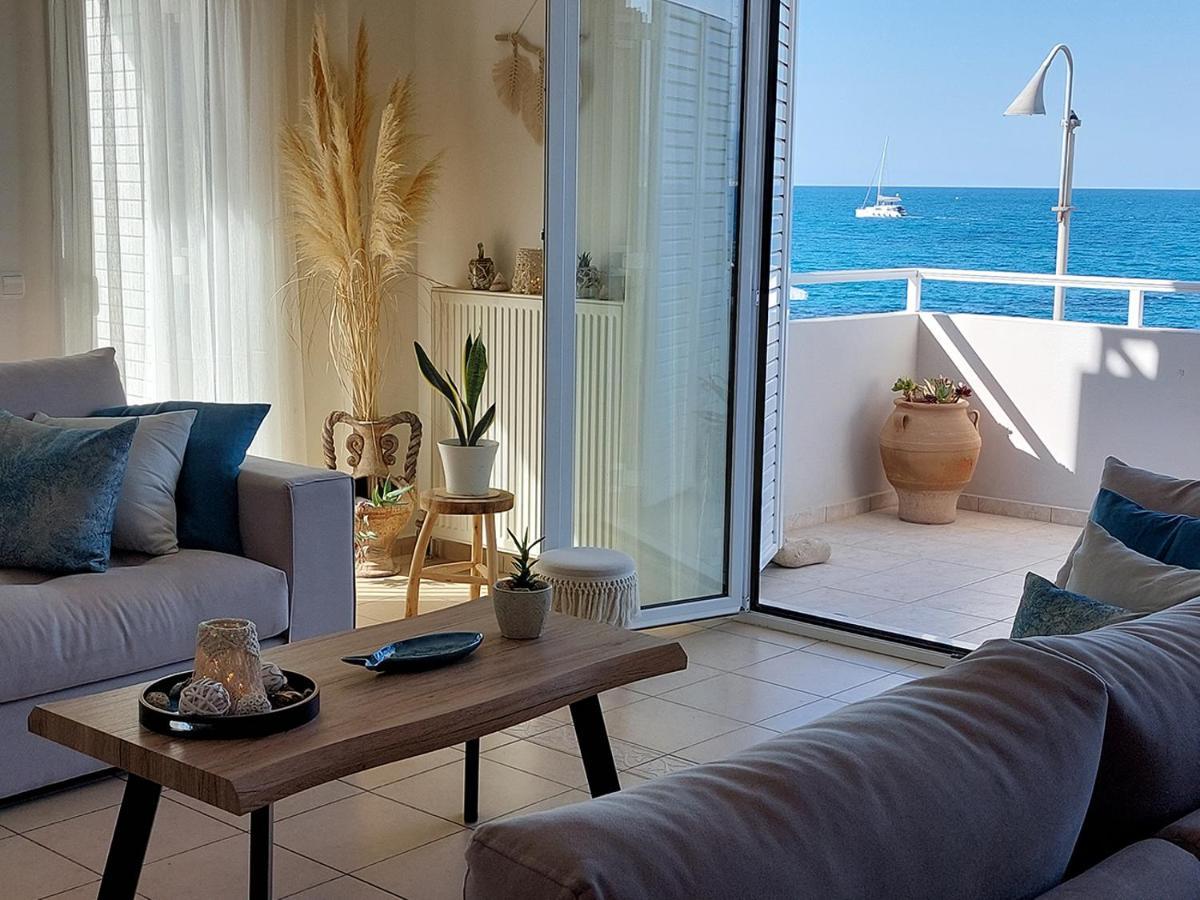 Amazing Beachfront Apartment In Hersonissos Dış mekan fotoğraf
