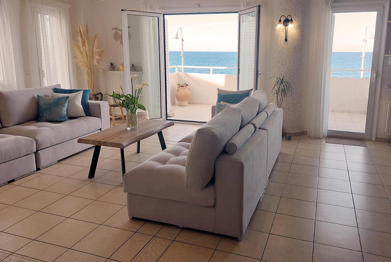 Amazing Beachfront Apartment In Hersonissos Dış mekan fotoğraf