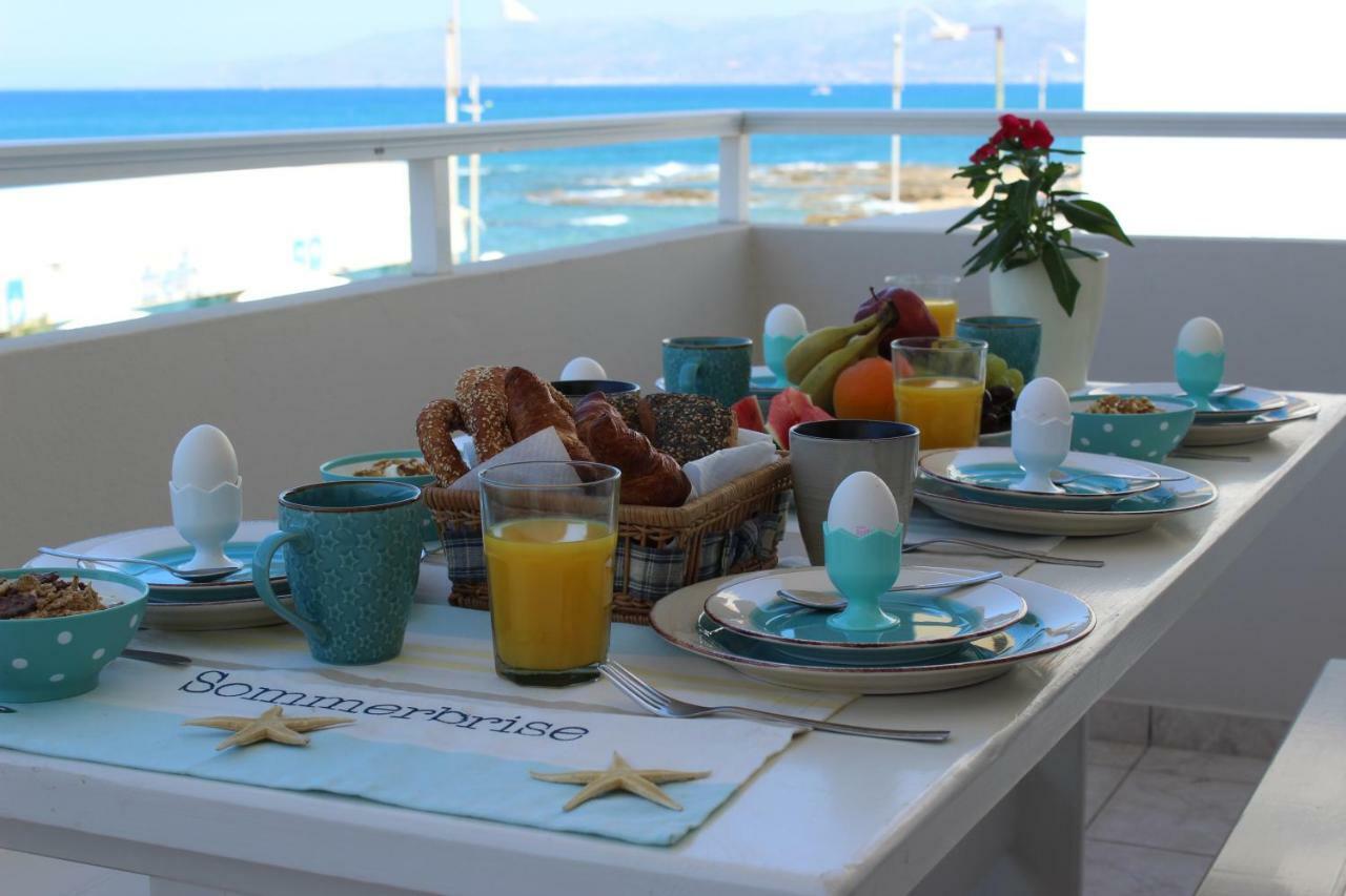 Amazing Beachfront Apartment In Hersonissos Dış mekan fotoğraf